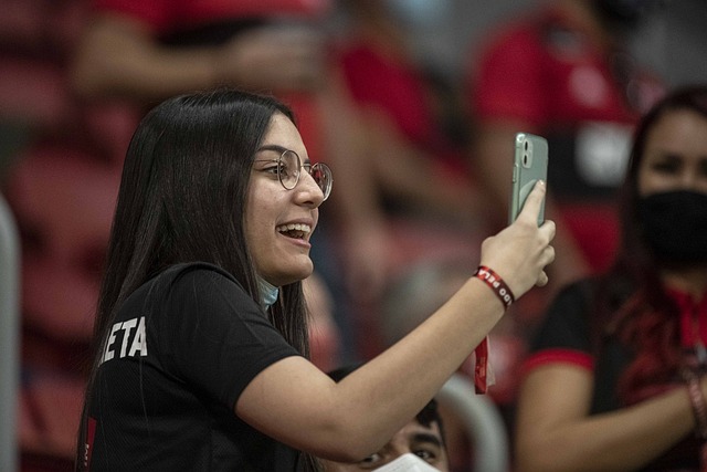 他的名字或 他的名字或